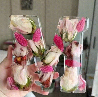 FloraGlow™ | Handmade Floral Night Light for a Dreamy Ambiance